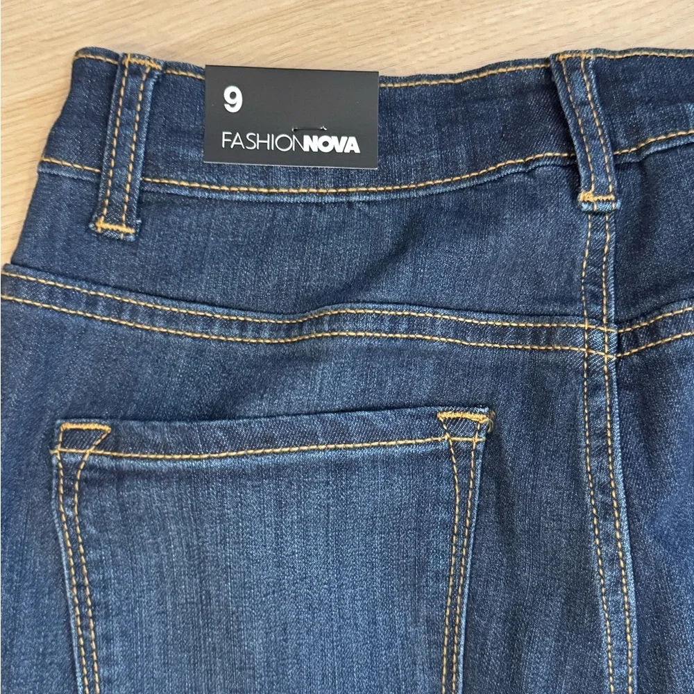 Fashion Nova Women Dark Blue Jeans size 9 - Picture 4 of 9